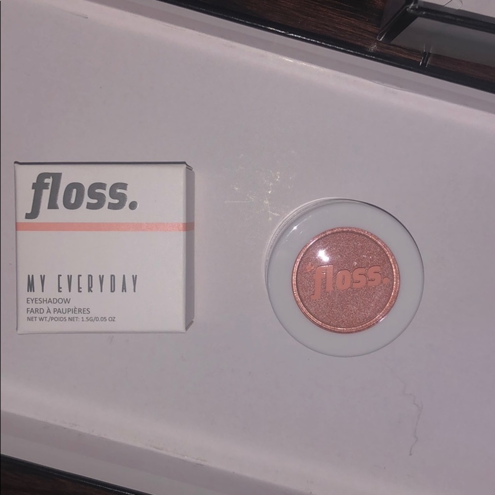 Floss Eyeshadow (tokyo) brand new
